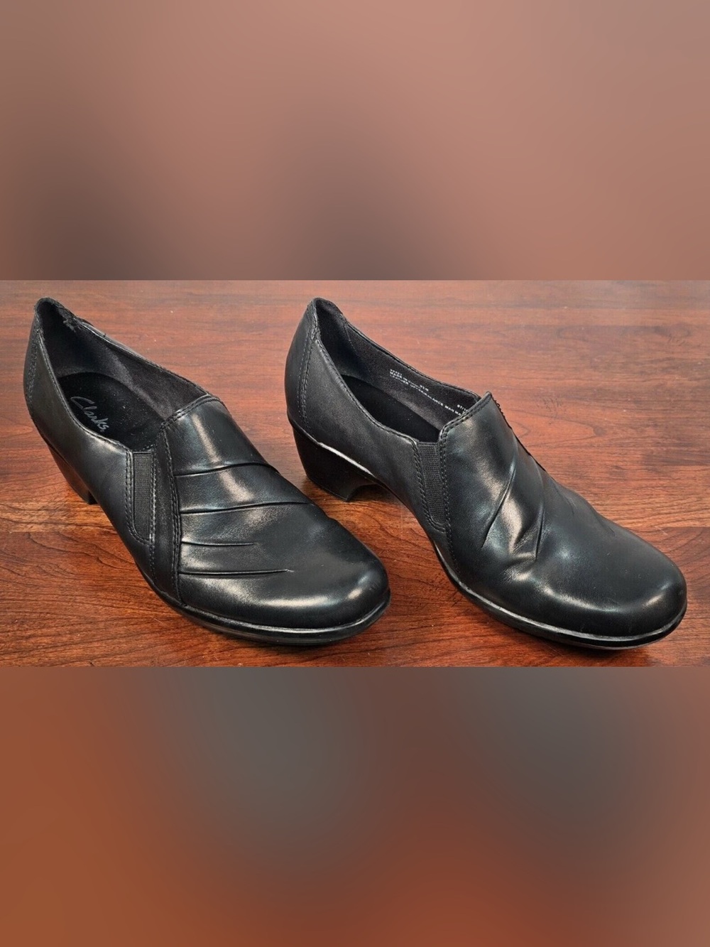 Clarks Partridge Black Pleated Leather Slip On Shoes Size 8 M